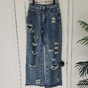 Romwe - Trendy Distressed Wide Leg Jeans.